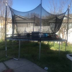 Trampoline 
