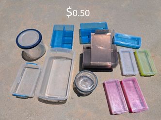 Plastic storage bins