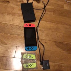 NINTENDO SWITCH 4 BRAND NEW JOY-CONS + DOCK