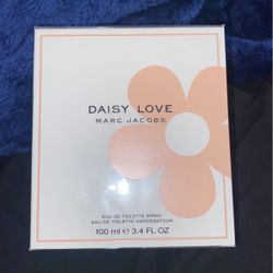 Marc Jacobs, Daisy Love