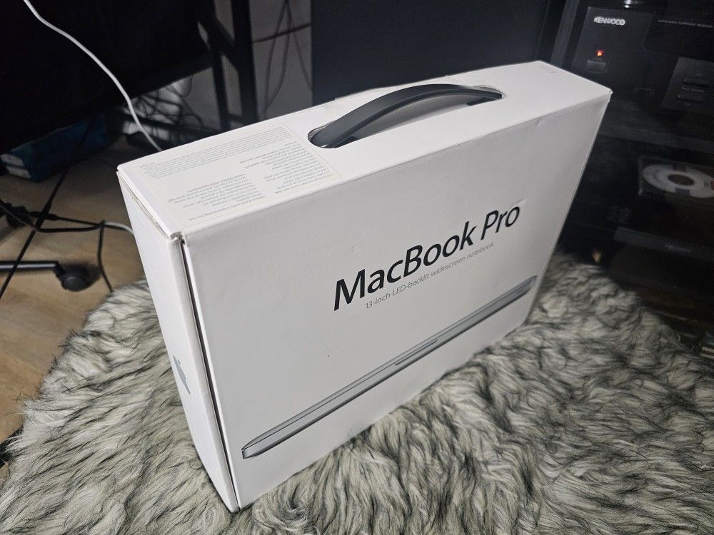 MacBook Pro 2012 - New Condition as you see !