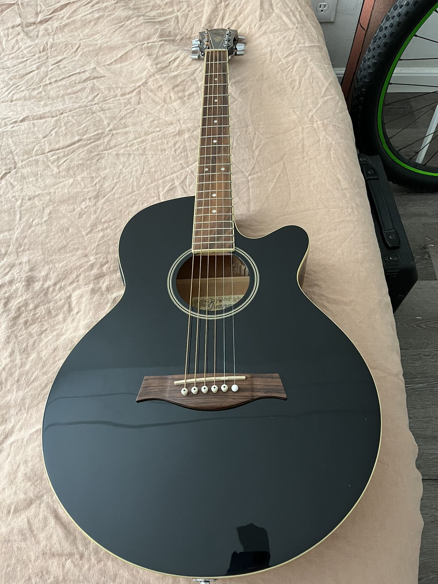 Ibanez AEG4JP-BK Black Acoustic Electric Guitar