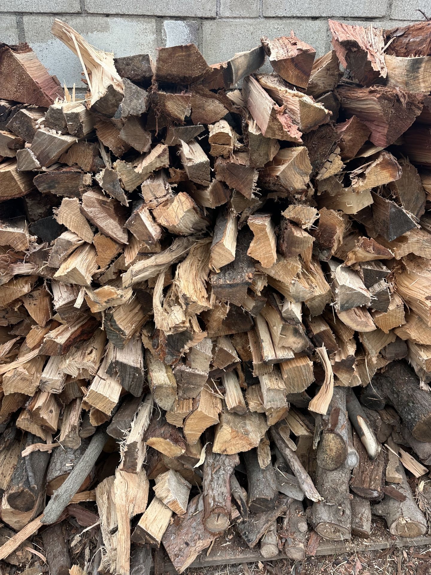 Dry Split Almond Mix Firewood!!!Ready Too Burn Seasoned Wood!!!