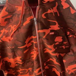 Supreme hoodie
