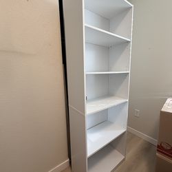 White 5 shelf bookcase with adjustable shelves