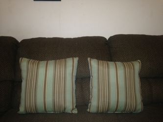 Indoor outdoor decorative pillows