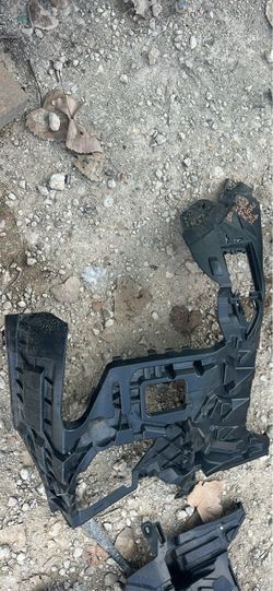 2024-26 BMW X5 G05 Front RIGHT  Side Bumper Carrier Support Bracket 2024 2025 2026 OEM