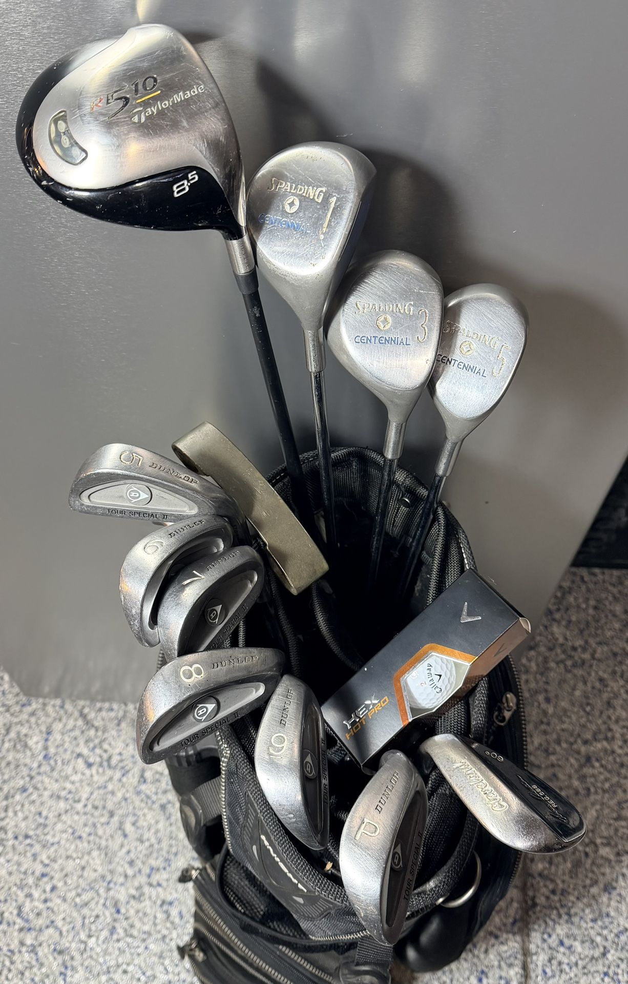 Mens RIGHT Handed DUNLOP Tour Special II  - 13 pc Golf Club set, witH KNIGHT golf bag 