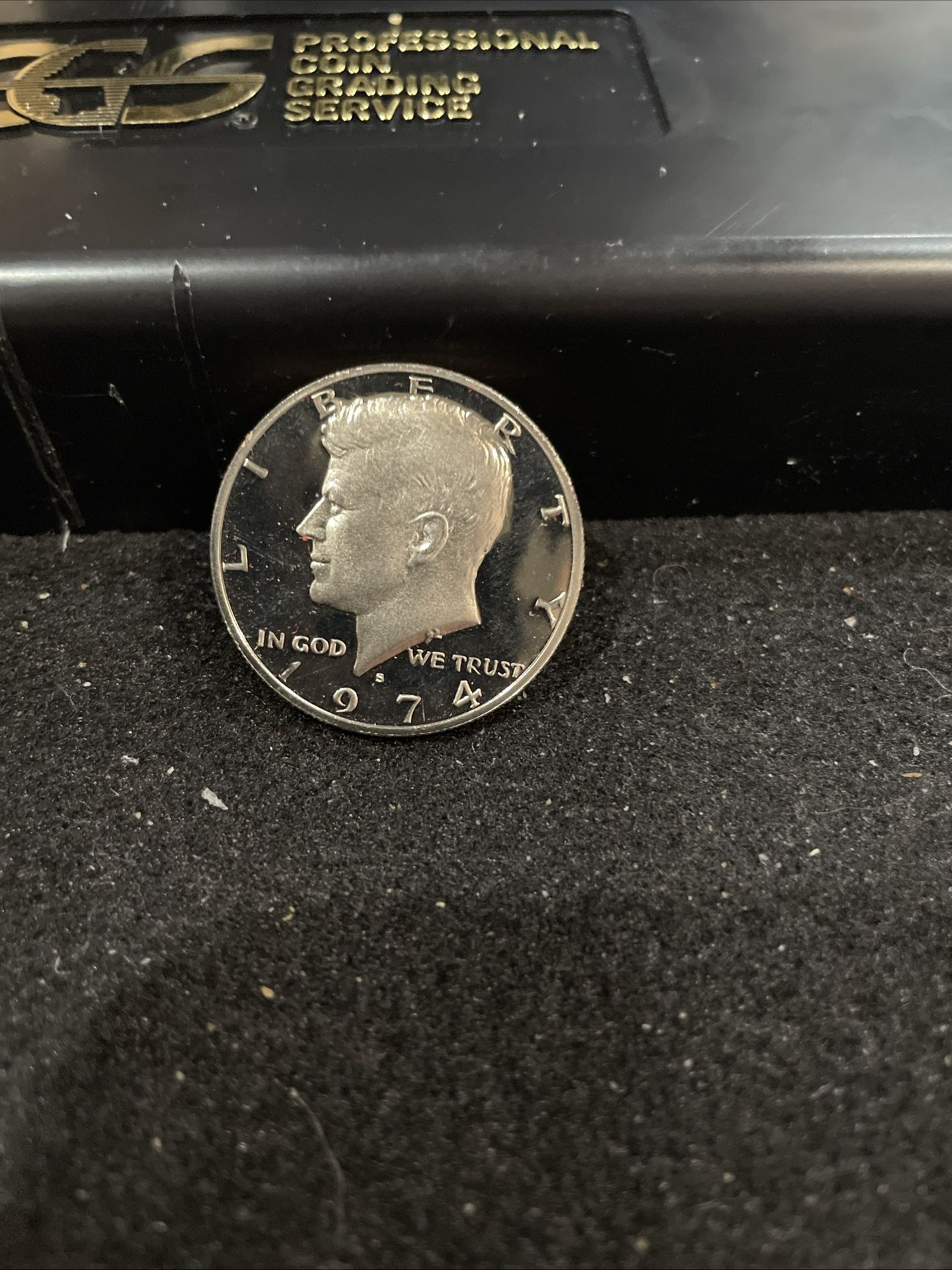 1974 S Gem Proof Kennedy Half Dollar With A Deep Cameo 39