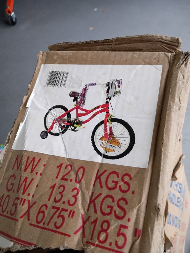 D Y N A C R A F T Girls Bike New