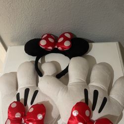 Minnie Mouse Gloves