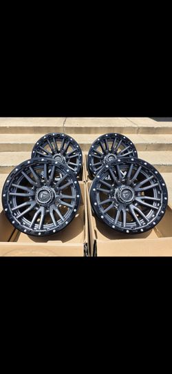 20x10 Fuel Rebel rims Gunmetal Grey w/ black lip