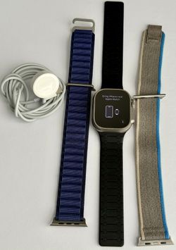 Apple Watch Ultra 1st Gen - Cellular + GPS - Factory Unlocked