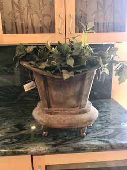 Footed Tub Planter