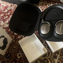Bowers & Wilkins Px8 S2 Wireless ANC Headphones, Onyx Black LIKE NEW