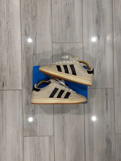 Adidas Campus 00 sneakers in cream & white with black stripes Size US 9
