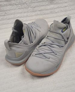 Under Armour Curry 5 basketball shoes