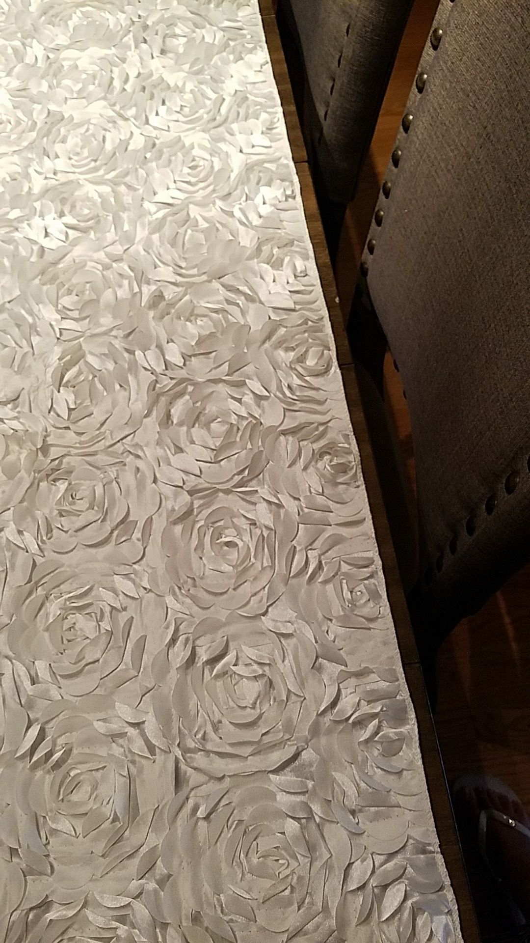 Ivory satin runner with floral pattern-size 14" × 108"