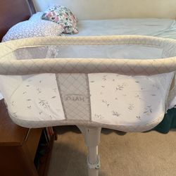 Baby bassinet for sale