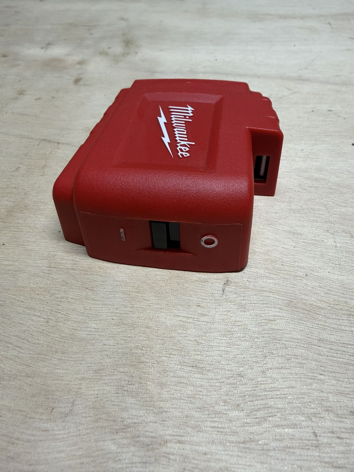 Milwaukee M18 Power Source