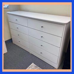 8 drawers dresser / Eight drawers dresser / Cajonera / Comoda