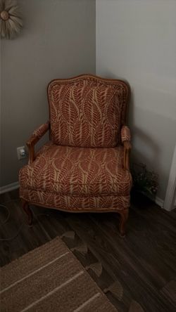 Accent chair