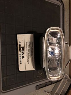 PIAA 2100 XT series one light assembly with bulb.