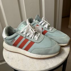 Adidas Runner Shoe Size 9 1/2
