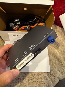 Wireless CarPlay Retrofit Kit Decoder for Mercedes Benz with NTG5.0/5.1 Fits A, B, C, CLA, GLA, E, G and SL Class (2014–2019), Seamless OEM-Fit & Styl