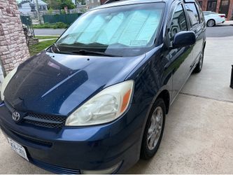 2004 Toyota Sienna