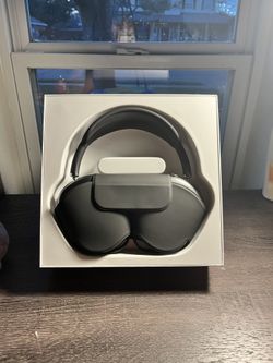 Airpod Maxes Space Grey