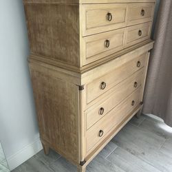 Vanleigh NY-Montreal Vintage Real Wood Highboy Dresser.!