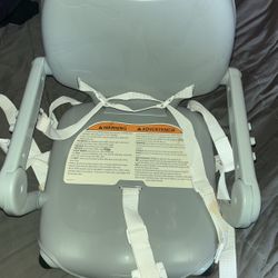 Pocket Snack Booster Seat