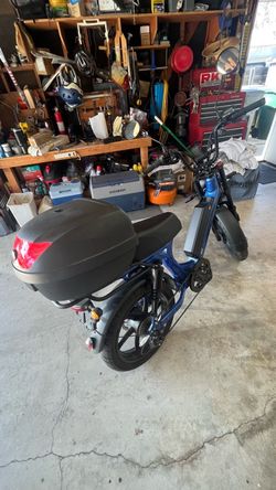 Juiced HyperScorpion E-Bike- Only 343 Miles!