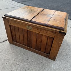 Antique ja Sel Ice Box In Amazing Condition 