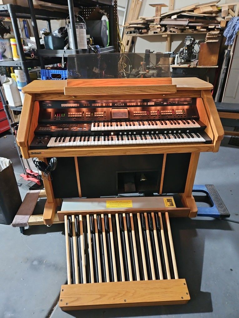 Rowland  Organ Atelier 90s