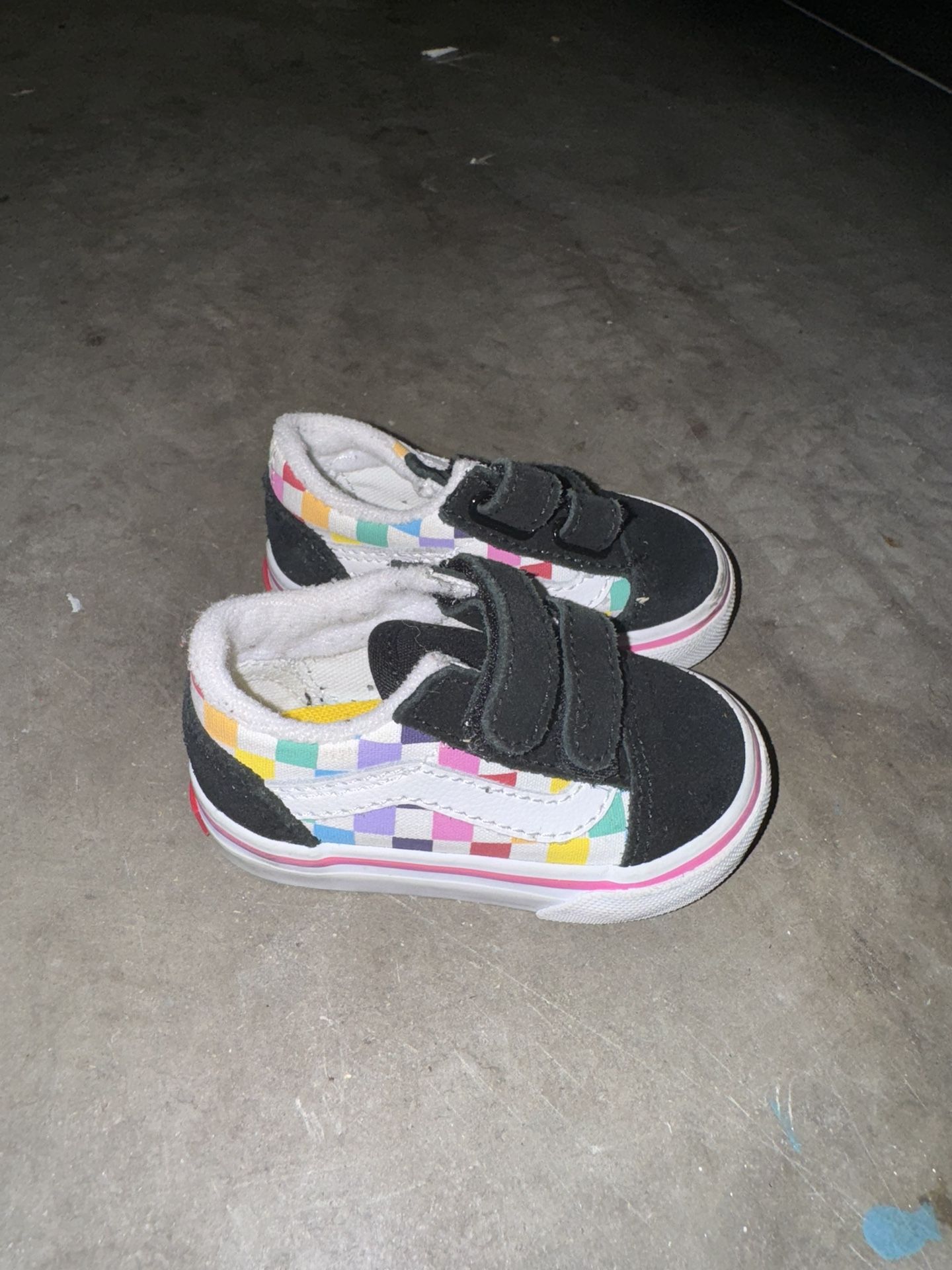 girls vans