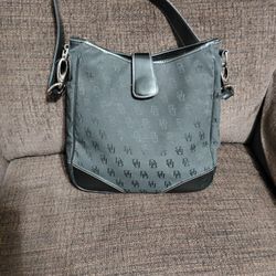 Dooney And Bourke Purse $25