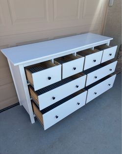White 8-Drawers