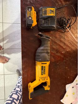 Sawzal De Walt