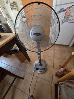 Soleusair Pedestal Fan