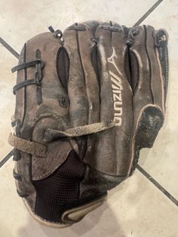 Mizuno Size 12 Baseball Glove