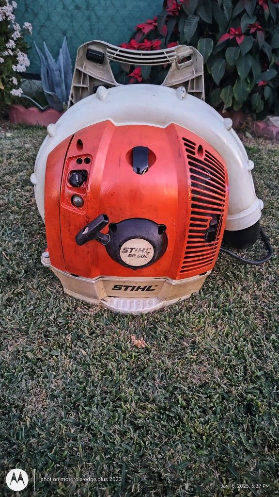 Stihl BR500 Commercial Leaf Blower