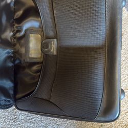 Targus 15.6” To 17.3” Citygear Overnight Travel Roller/laptop Bag