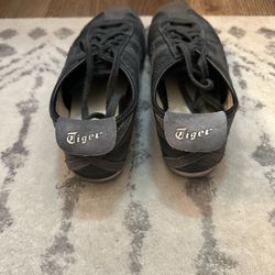 ASICS Onitsuka Tiger size 10.5