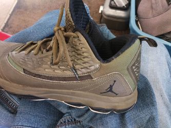 Jordan size 11 men shoes.
