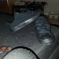 All Black Low Top Converse Only Tried On Size 11 Best Offer