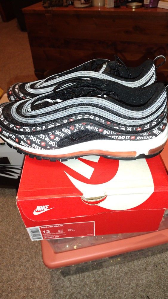 Nike Shoes 