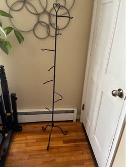 Hat rack