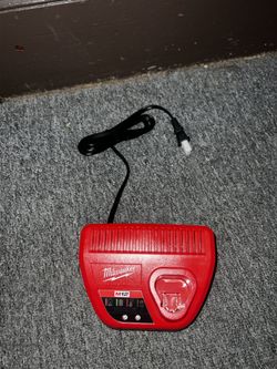 Milwaukee M12 Charger